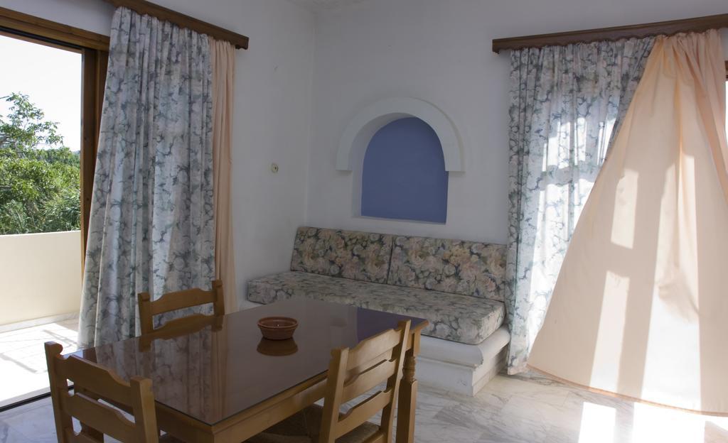 Olga Suites Máleme Szoba fotó